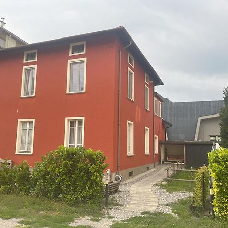 B&B Red House Garlate Eksteriør billede